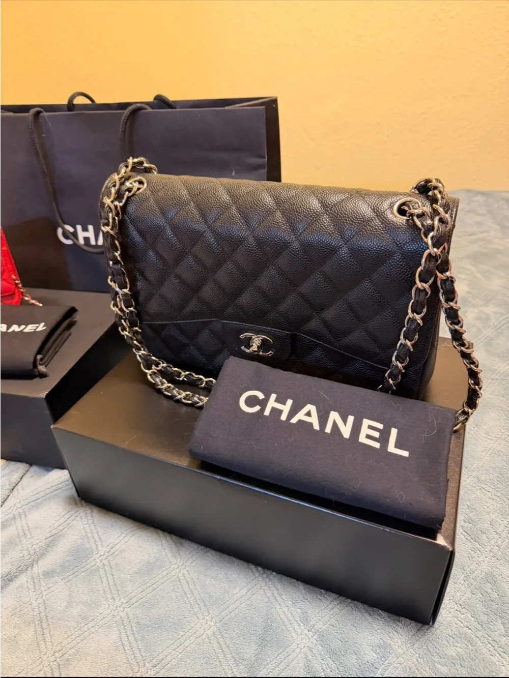 CHANEL Black Quilted Leather Chain Shoulder Bag/Jumbo double flap SHW